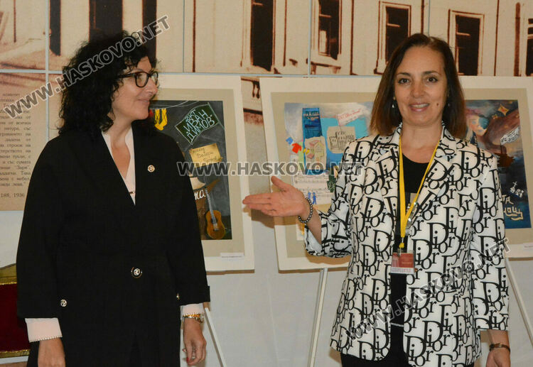 3 млади художнички от „Колорит” със златни билети от театъра