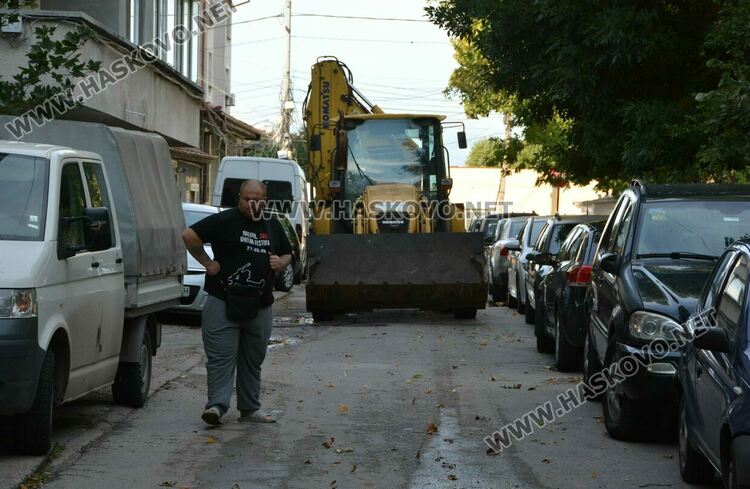 ВиК авария възникна край газопровод в Хасково