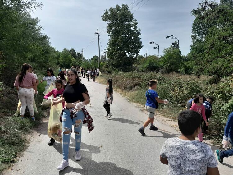 Над 200 граждани се включиха в "Голямото чистене"