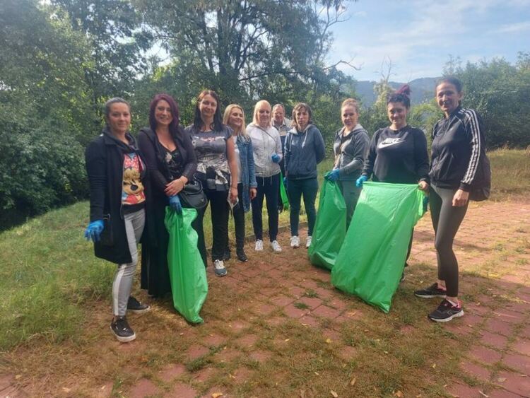 " Да изчистим България заедно“