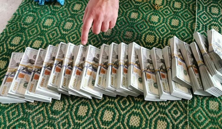 Недекларирана валута за над 1,6 млн. лв. разкриха митничарите за две денонощия