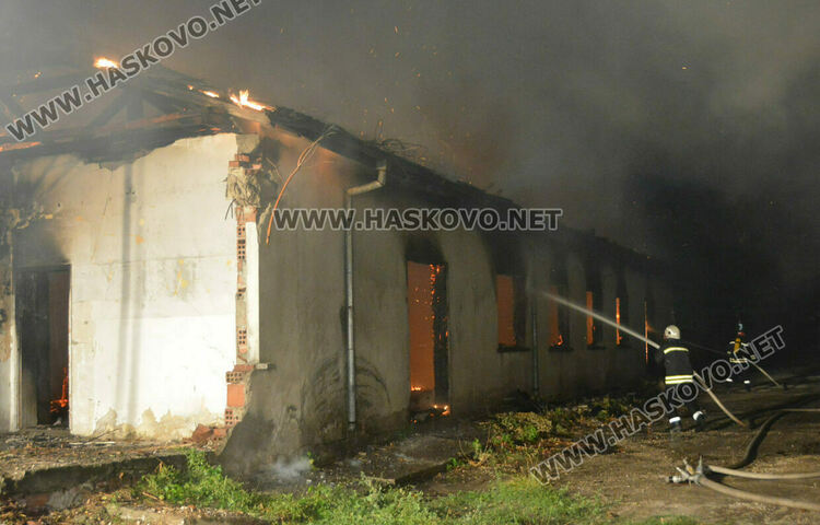 Искат постоянен арест за клошаря за палежа на трите сгради за 486 000 лева