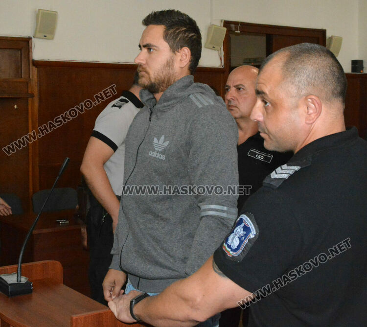 Тодор Бойчев запалил сградите под афект и алкохол, забранили му да доближава родителите си