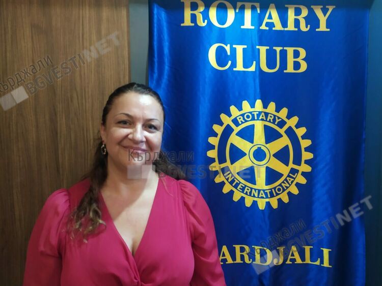 Невин Караджа