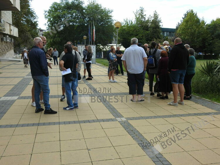 Рлотестиращите