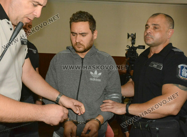 Тодор Бойчев запалил сградите под афект и алкохол, забранили му да доближава родителите си