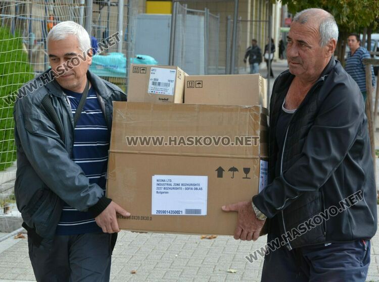 Обучение на секционните членове в края на седмицата, печатите за комисиите са вече в Хасково