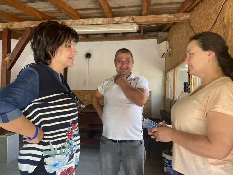 Цвета Караянчева: Ефектът от „Промяната“ - празни приказки и празни хладилници