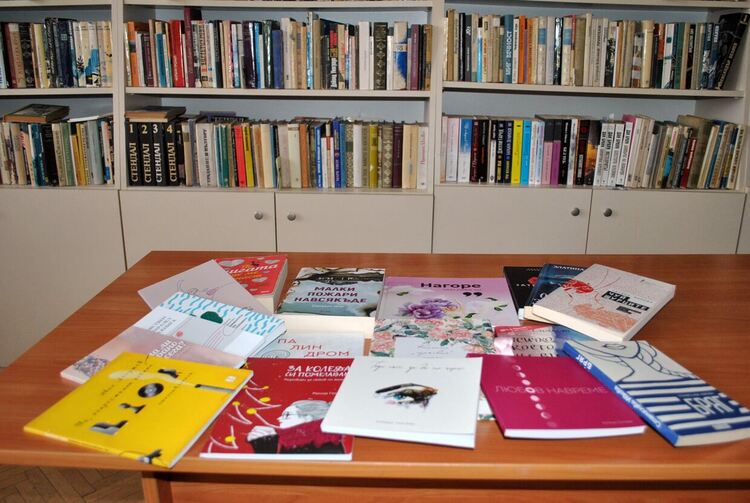 Ценни екземпляри обогатяват библиотеката на  НЧ „Обединение 1913” в Кърджали