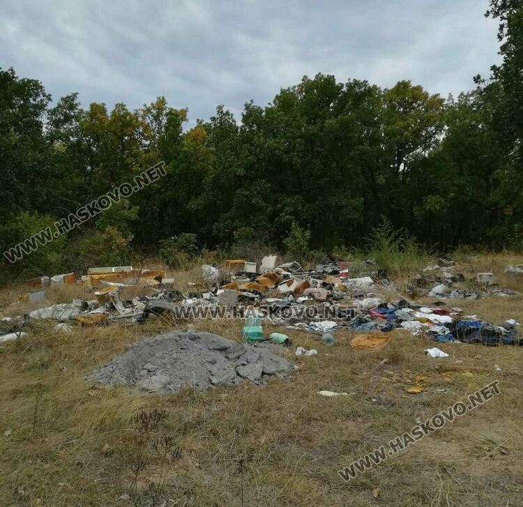 Горичката край Стамболово е превърната в сметище