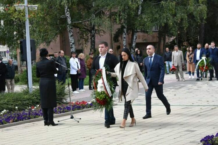 Перник отбеляза 114-та годишнина от обявяването на независимостта на България