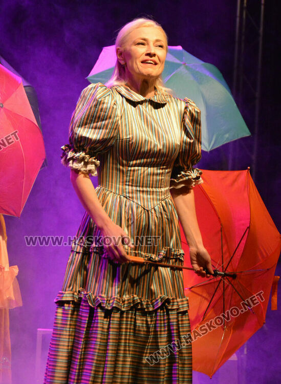  „Сцената – Копнежа на мечтата“ събра театрални и музикални фенове заедно