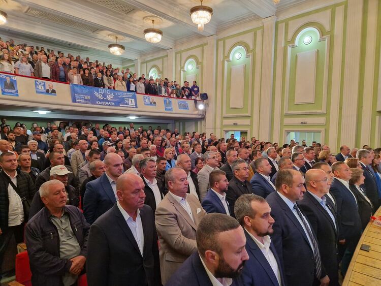 Мустафа Карадайъ в Кърджали: ДПС мисли дългосрочно,изпреварва времето!