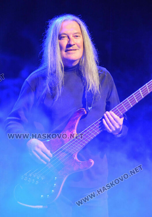  „Сцената – Копнежа на мечтата“ събра театрални и музикални фенове заедно