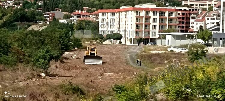 Започна изграждането на буферен паркинг до парк „Арпезос Север”/снимки/