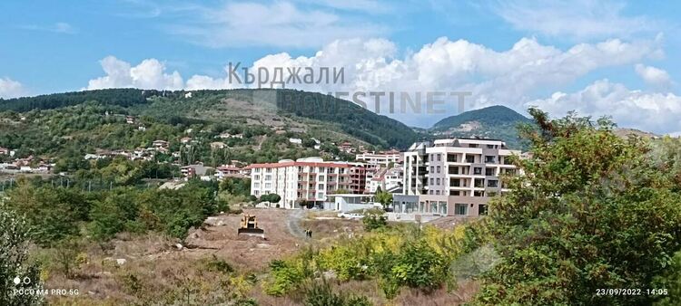 Започна изграждането на буферен паркинг до парк „Арпезос Север”/снимки/