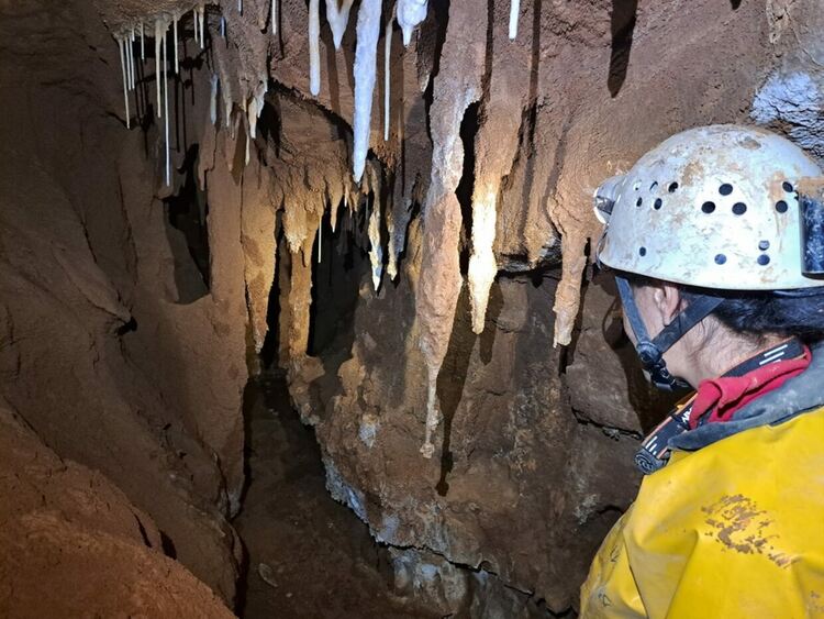 Сн.: Пещерен клуб "Под Ръбъ"