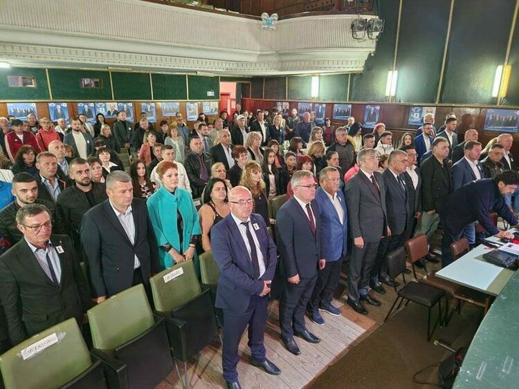 Приключи обиколката на Централния предизборен лъч на ДПС в област Смолян, който премина под надслов "Съединението прави силата"