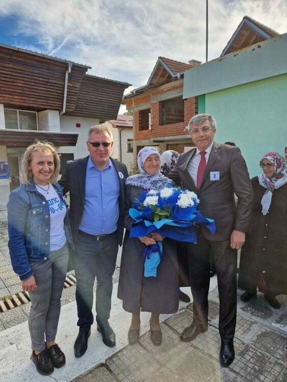 Приключи обиколката на Централния предизборен лъч на ДПС в област Смолян, който премина под надслов "Съединението прави силата"