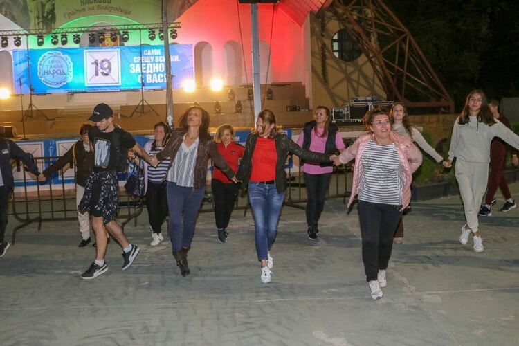 ИТН закри предизборната си кампания с концерт в Хасково, гледан от близо 4000 души