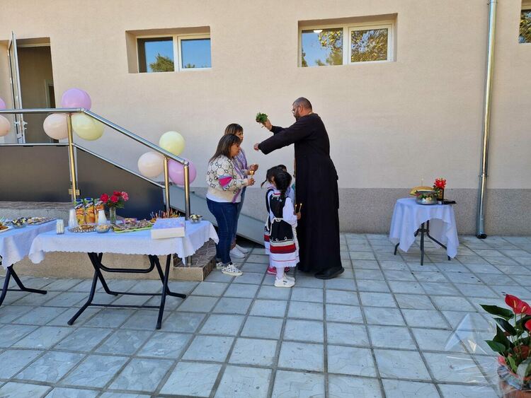 Прерязаха лентата на реновираната градина в Любеново