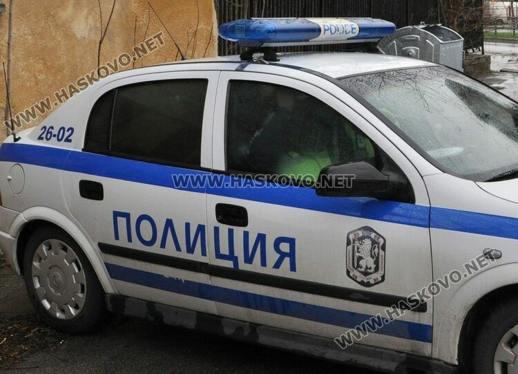 Задържаха трима непълнолетни за кражби в Хасково и Харманли