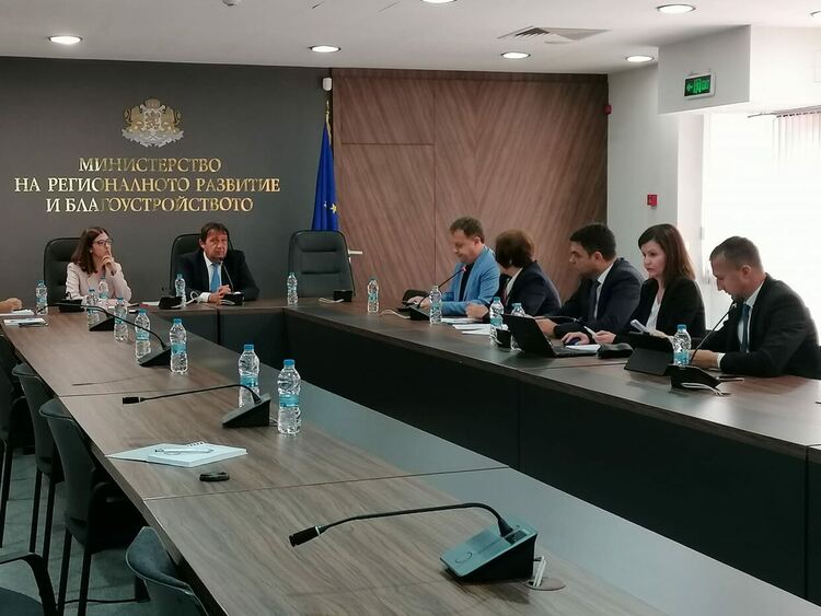 Кметът Иво Димов на среща с министъра на регионалното развитие арх.Иван Шишков