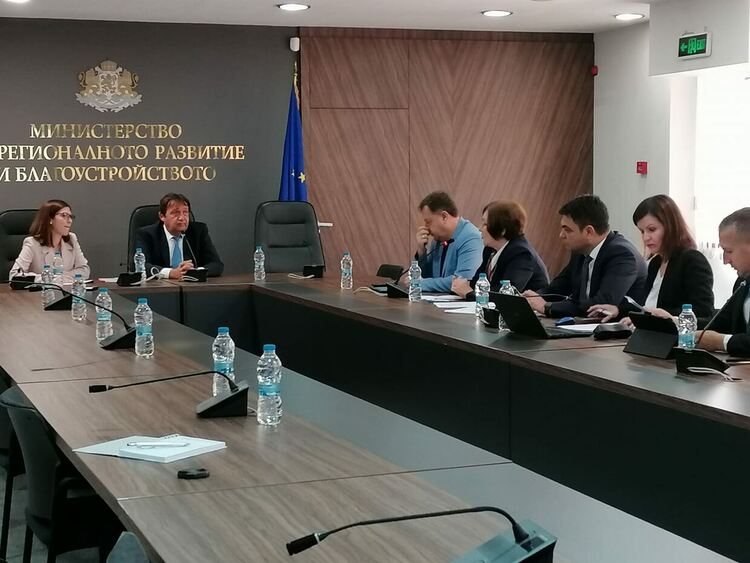 Кметът Иво Димов на среща с министъра на регионалното развитие арх.Иван Шишков