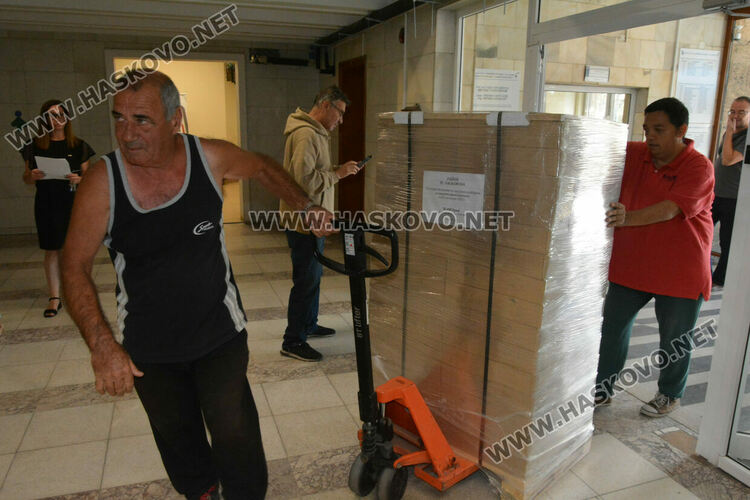 Ковид болните и карантинираните гласуват в подвижните секции за хората с увреждания в определено време