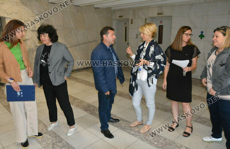 Ковид болните и карантинираните гласуват в подвижните секции за хората с увреждания в определено време