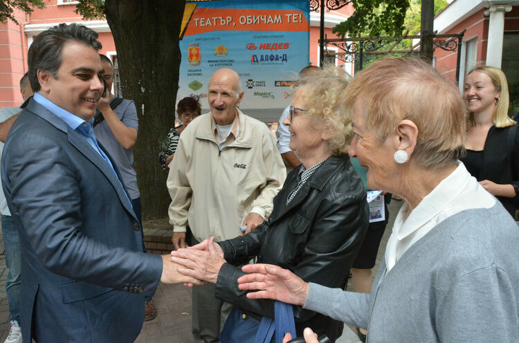 Асен Василев: Най-добрият измерител, че преходът у нас е свършил е, когато българите в България не искат да емигрират