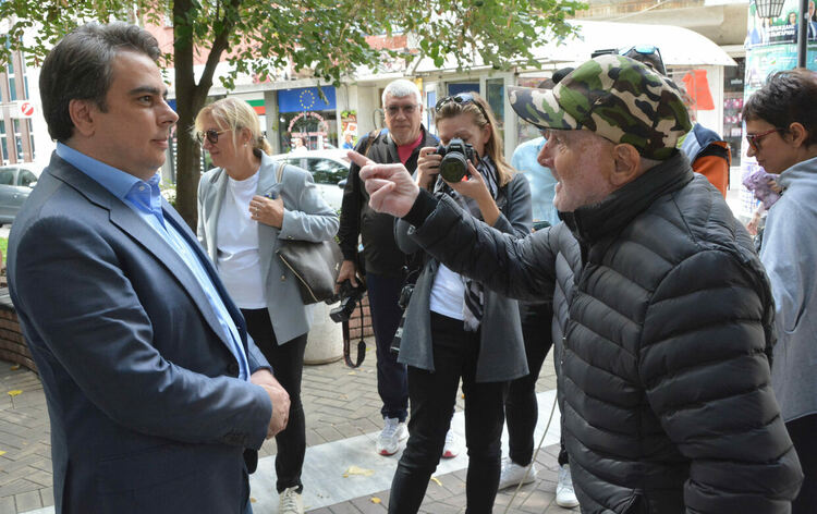 Асен Василев: Най-добрият измерител, че преходът у нас е свършил е, когато българите в България не искат да емигрират