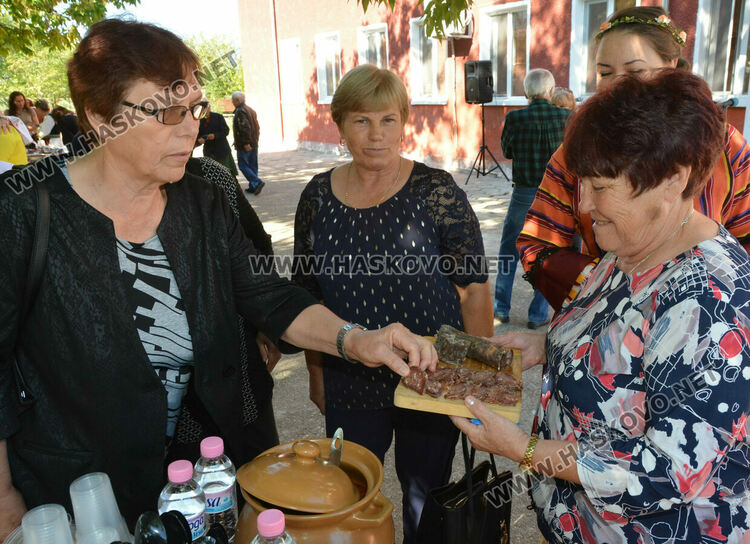 Първи кулинарен празник се проведе в Сталево