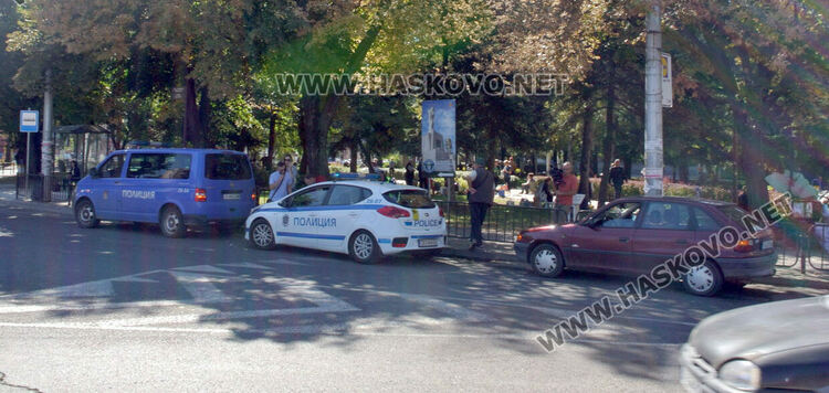 Водач на Опел блъсна пешеходка до Зеленчуковия пазар