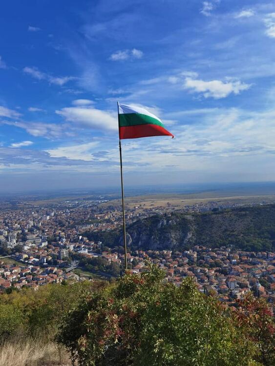 Повече от 20 души се включиха в похода за Деня на туризма 