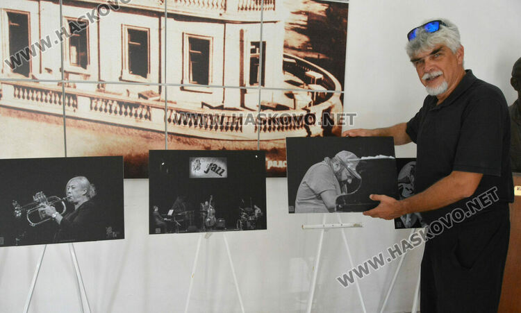 Константин Зайков представя фотографска изложба на „Хасково джаз“