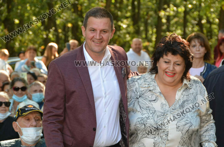 Празник в Старческия дом за Световния ден на възрастните