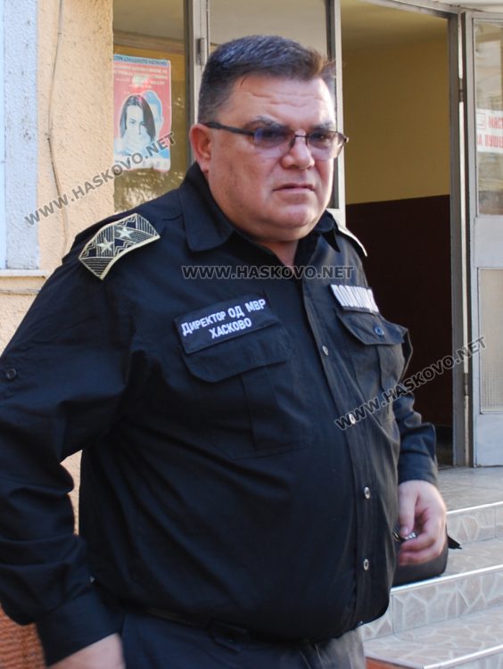 Четирима задържани за купуване на гласове и двама за незаконно пребиваване