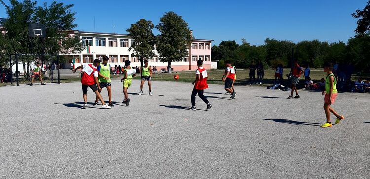 Децата от ОУ  "Пейо Яворов" отбелязаха Европейския ден на спорта