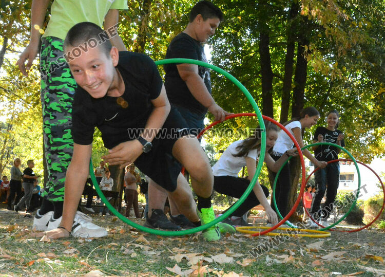 Училище &bdquo;Кирил и Методий&ldquo; отбеляза Европейския ден на спорта