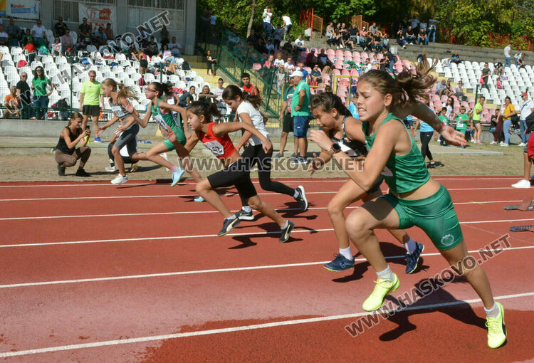 Над 330 деца се включиха в турнир по лека атлетика в Хасково