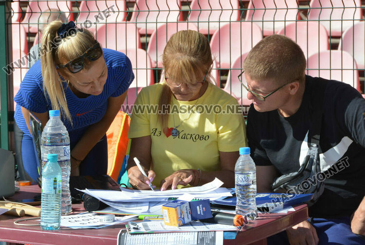 Над 330 деца се включиха в турнир по лека атлетика в Хасково