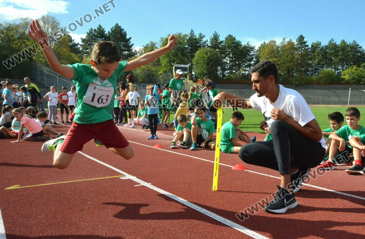 Над 330 деца се включиха в турнир по лека атлетика в Хасково