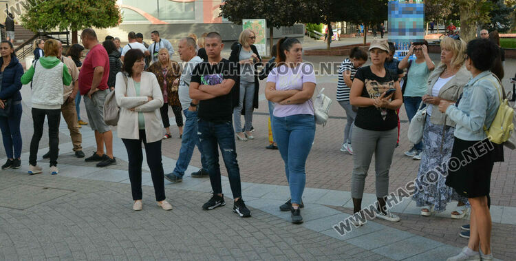 Раздадоха бюлетините и изборните книжа за секциите в община в Хасково