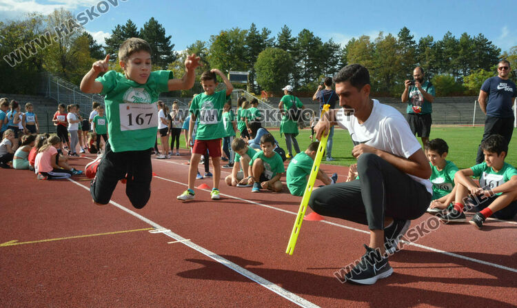 Над 330 деца се включиха в турнир по лека атлетика в Хасково