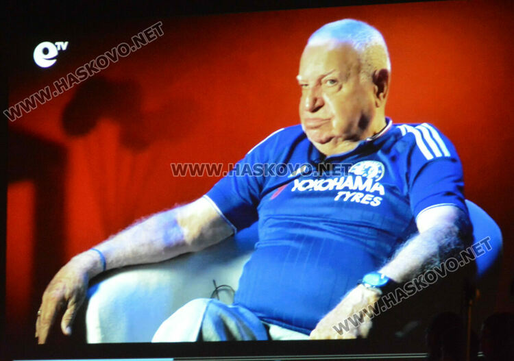 Концертът за 45 г. на хор „Орфей” препълни хасковския театър с публика