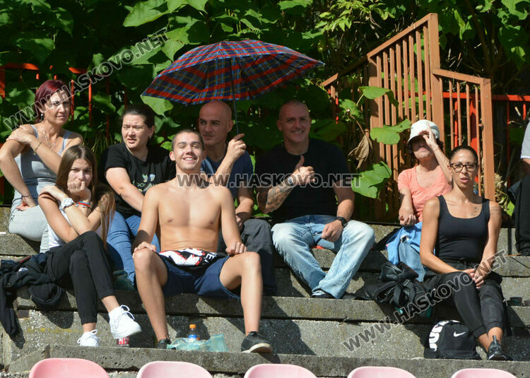 Над 330 деца се включиха в турнир по лека атлетика в Хасково