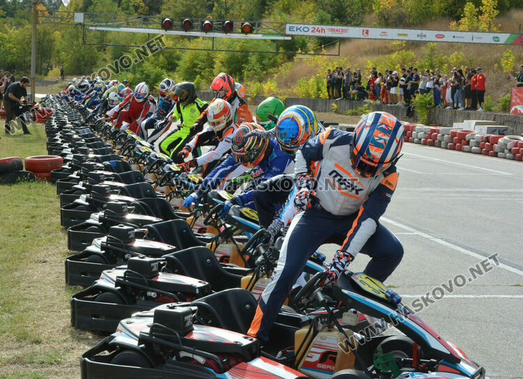 230 пилоти в 24-часово състезание на картинг пистата в Хасково