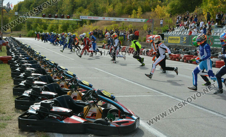 230 пилоти в 24-часово състезание на картинг пистата в Хасково