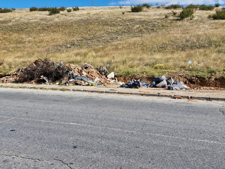 Издигат диги срещу незаконните сметища в Асеновград 